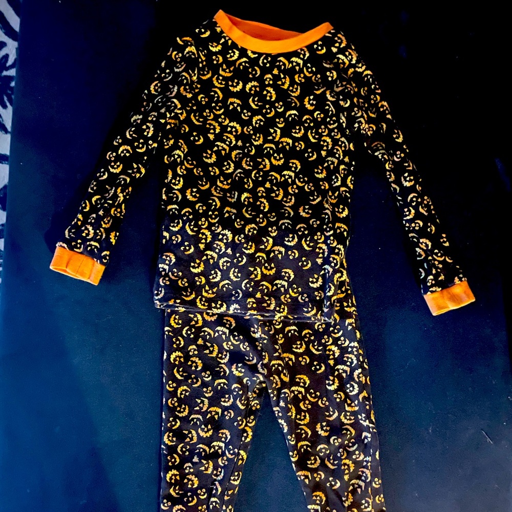 Burt’s Bees Halloween Jack O’Lantern Pajamas